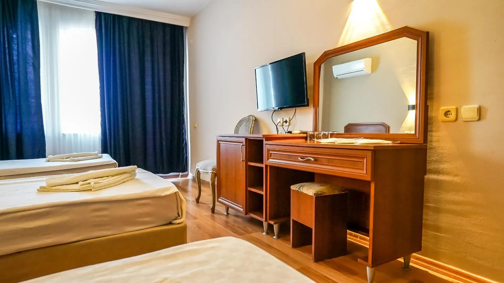 ****  Nex Royal Beach Hotel Antalya Turcia